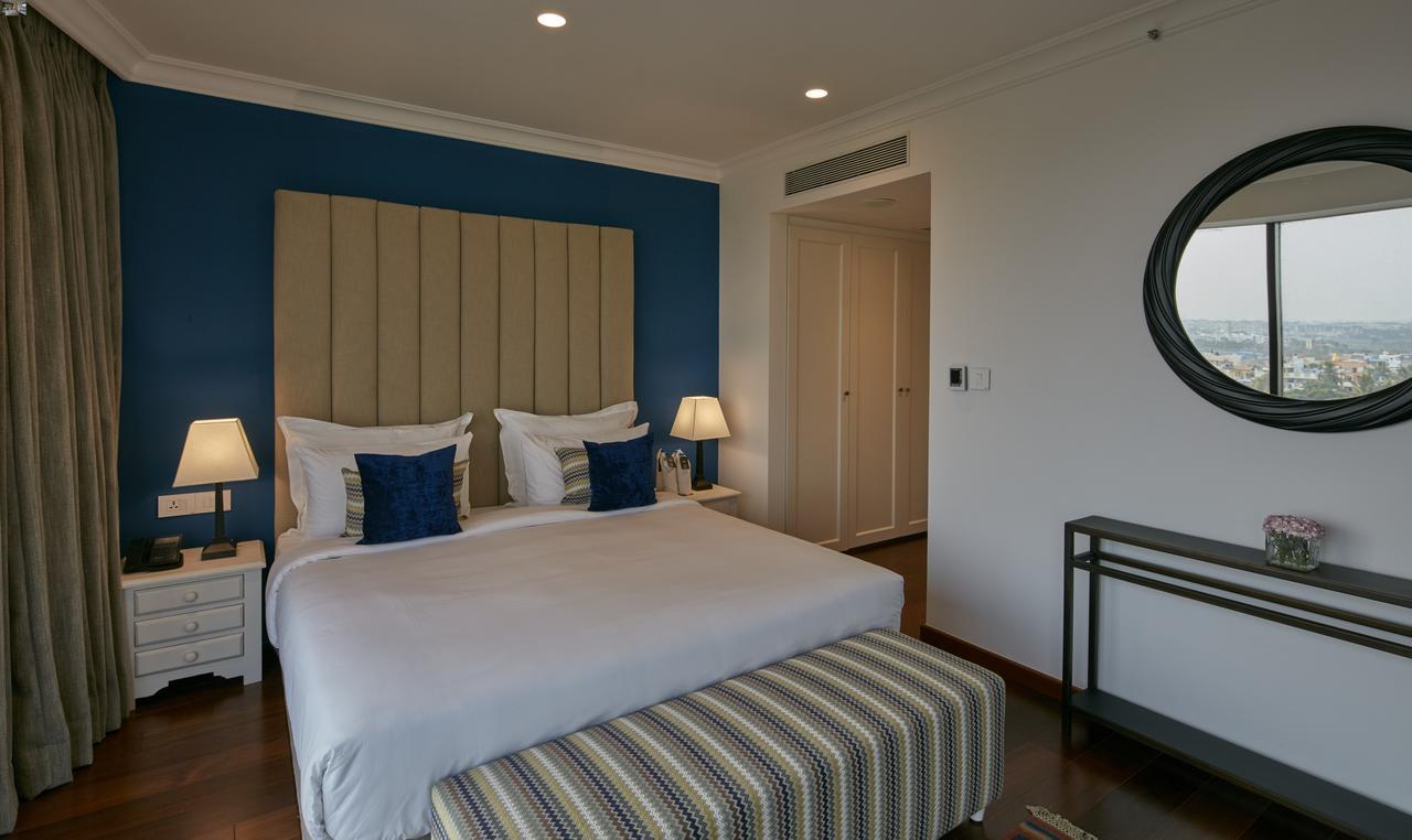 The Waverly Hotel & Residences Bangalore Exterior foto