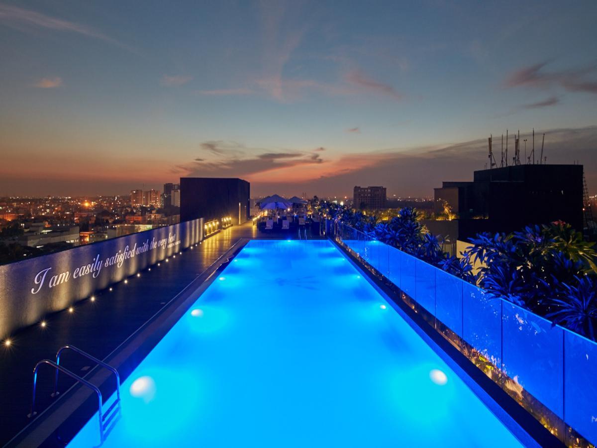 The Waverly Hotel & Residences Bangalore Exterior foto